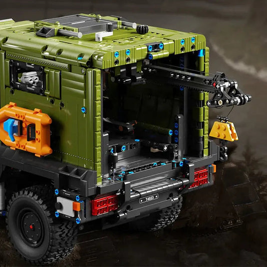 Armoured Military Ambulance 3849pcs MySite