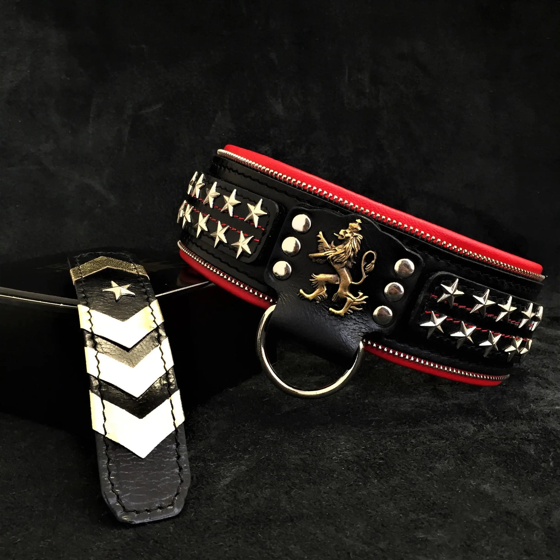 The unique "General" leather dog collar for big dogs BESTIA